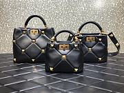 Valentino Roman Stud The Handle Bag Size 20 x 9 x 15 cm - 3