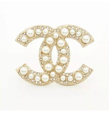 Chanel Gold Pearl Brooch Large Size