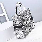 Dior Book Tote Black Flower Size 36 x 18 x 28 cm - 4