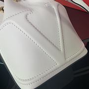 Vlogo Walk Calfskin Bucket Bag White Size 18 x 20.5 x 10 cm - 5