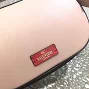 Valentino Garavani V Crossbody Pink Bag Size 25 x 15.5 x 6 cm - 4