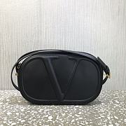 Valentino Garavani V Crossbody Black Bag Size 25 x 15.5 x 6 cm - 1