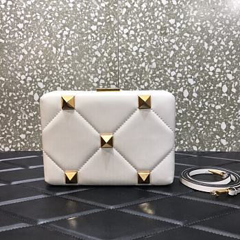 Valentino Roman Stud White Clutch Size 20 x 5 x 14 cm