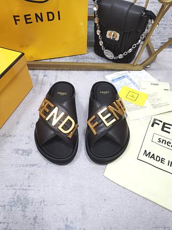 Fendi Black leather Slippers