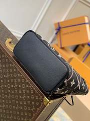 LV Neverfull Black 31x28x14cm - 5