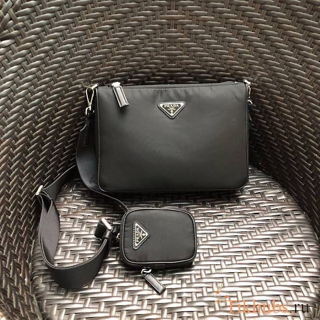 Prada Saffiano Black Shoulder Bag 24x18.5x6cm - 1