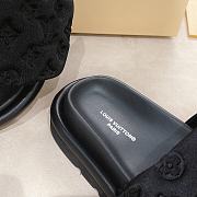 LV Pool Pillow Comfort Mule Black - 4