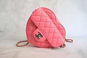 Chanel Heart Pink Bag Lambskin 18x16.5x6.5cm - 1