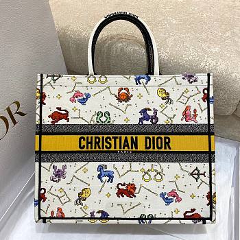 Dior Book Tote White Pixel Zodiac Embroider 42x18x35cm