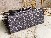 LV Onthego MM Black 35x27x14cm - 4