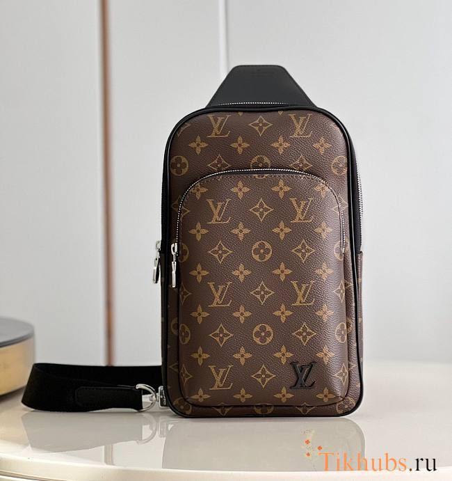 Louis Vuiiton LV Mochila Bandolera Avenue 20 x 31 x 7 cm - 1