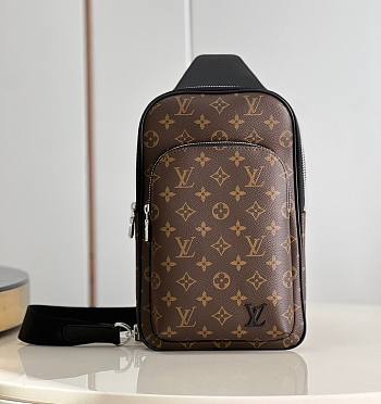 Louis Vuiiton LV Mochila Bandolera Avenue 20 x 31 x 7 cm