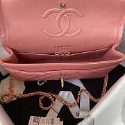 Chanel Lambskin & Gold-Tone Metal Bright Pink 25x15x6cm - 4