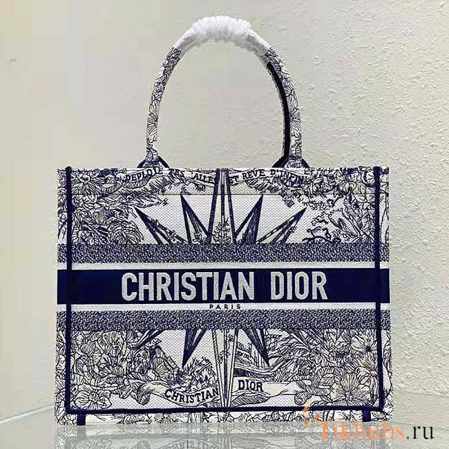 Dior Medium Book Tote White and Blue Rêve D'Infini Embroidery 36 x 27.5 x 16.5 cm - 1