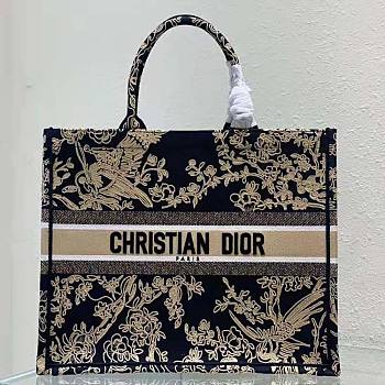 Dior Large Book Tote Black Jardin D'Hiver Embroidered Cotton 42 x 35 x 18.5 cm 