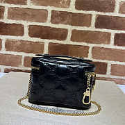 Gucci GG Matelassé Top Handle Mini Bag Black 16x10.5x5cm - 4