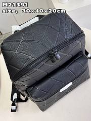 Louis Vuitton LV Discovery Backpack Black 30 x 40 x 20 cm - 4