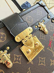 Louis Vuitton LV Petite Malle V 24 x 16 x 13 cm - 6