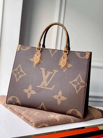 LV M45039 ONTHEGO MM Monogram Strap Brown Size 34 x 26 x 13 cm