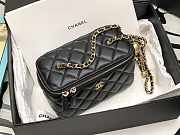 Chanel Vanity Black Lambskin Gold 8.5x11x7cm - 4