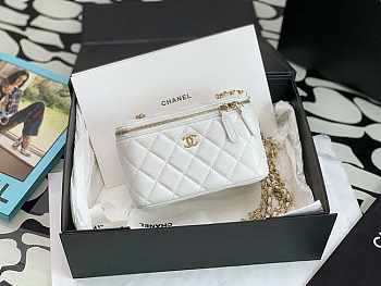 Chanel Vanity White Lambskin Gold 8.5x11x7cm