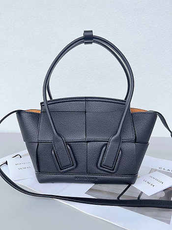 Bottega Veneta Mini Arco Black 29cm