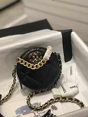 Chanel 19 Round Clutch With Chain Gold 12x12x4.5cm - 1