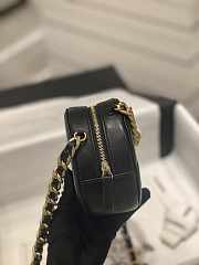 Chanel 19 Round Clutch With Chain Gold 12x12x4.5cm - 3