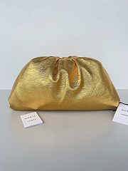 Bottega Veneta Pouch Gold 40x18x18cm - 1