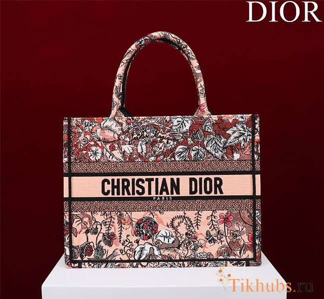 Dior Medium Book Tote Powder Pink Jardin Magique 36 x 27.5 x 16.5 cm  - 1