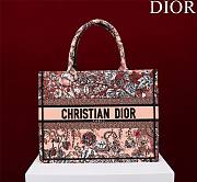 Dior Medium Book Tote Powder Pink Jardin Magique 36 x 27.5 x 16.5 cm  - 1