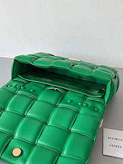 Bottega Veneta The Chain Cassette Green Gold 26x18x8cm - 4