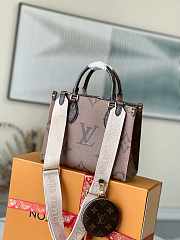 Louis Vuitton LV Onthego PM With Strap 25 x 19 x 11.5 cm - 5