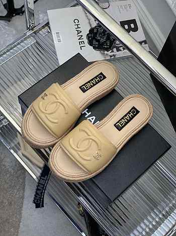 Chanel 23C Beige CC Logo Slide Sandal Slip