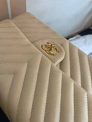 Chanel Flap Bag Chevron Lambskin Beige Gold 25cm - 2