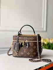 Louis Vuitton Vanity Pm Monogram Bag 19 x 13 x 11 cm - 2