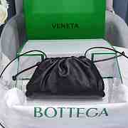 Bottega Veneta Mini Pouch Black 22x13x5cm - 1