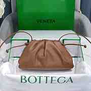 Bottega Veneta Mini Pouch Brown 22x13x5cm - 1