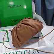 Bottega Veneta Mini Pouch Brown 22x13x5cm - 4