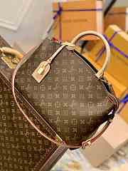 Louis Vuitton LV Grand Palais Monogram Empreinte 34 x 24 x 15 cm - 1