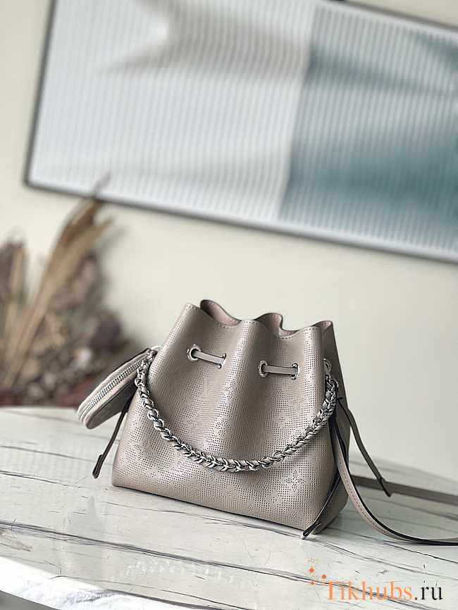 Louis Vuitton LV Bella Mahina Gray 19 x 22 x 14 cm - 1