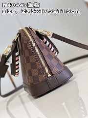 Louis Vuitton LV Alma Damier Ebene 23.5 x 17.5 x 11.5 cm - 4