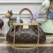 Louis Vuitton LV Monogram Clutch 28 x 14 x 10 cm - 3