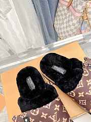 Louis Vuitton Slipper Pillow Flat Comfort Mule - 4