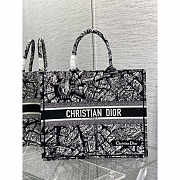 Dior Book Tote Large Plan de Paris Embroidery Black 42x35x18.5cm - 1