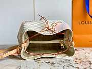 Louis Vuitton LV Neonoe MM Damier Canvas 26 x 26 x 17.5 cm - 6