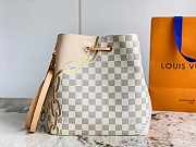 Louis Vuitton LV Neonoe MM Damier Canvas 26 x 26 x 17.5 cm - 4