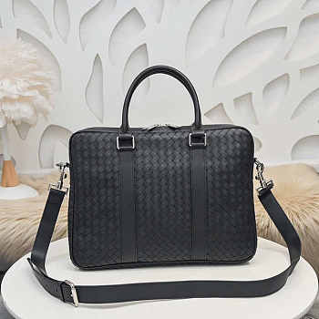 Bottega Veneta Slim Intrecciato Briefcase Black 36x29x7.5cm