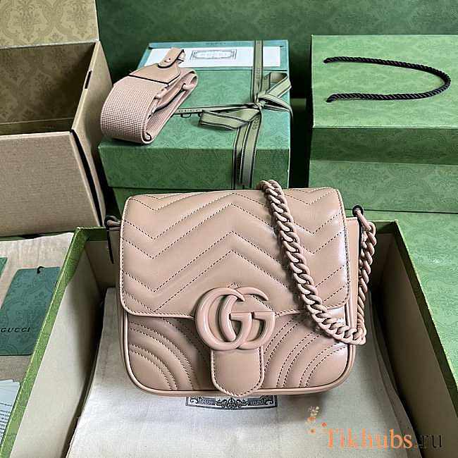 Gucci GG Marmont Matelassé Mini Shoulder Bag Pink 18x15x8cm - 1