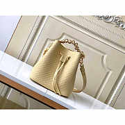 Louis Vuitton LV Neonoe BB H27 Yellow 20 x 20 x 13 cm - 1